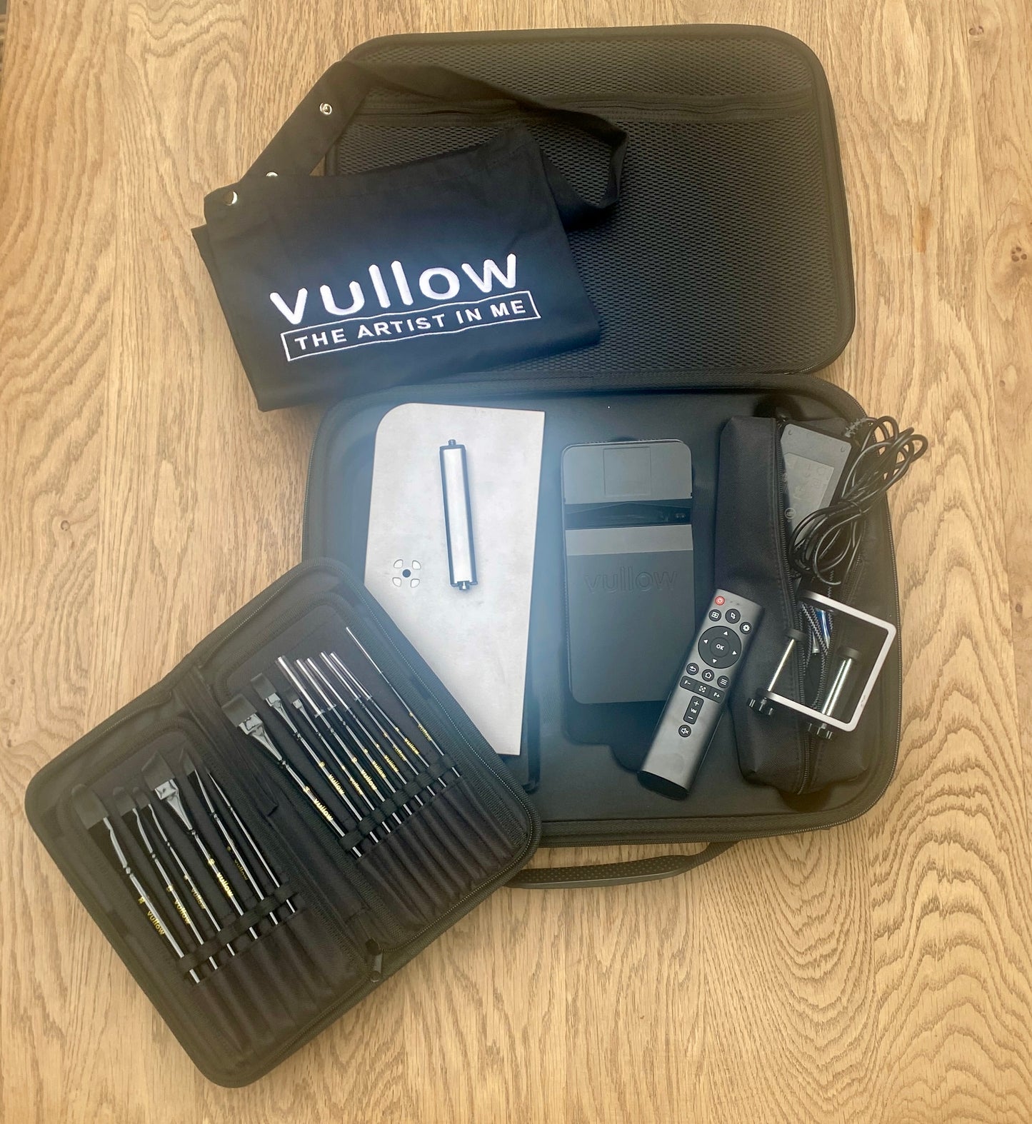 December Delivery Table Projector & Case - model T01 (first edition)